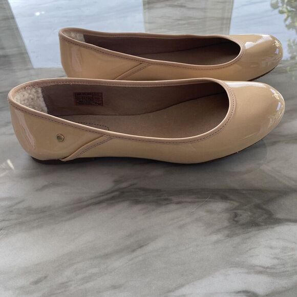 UGG Antora Nude Patent Slip On Ballet Flat Shoe Size 9.5 NWOB - Picture 5 of 8